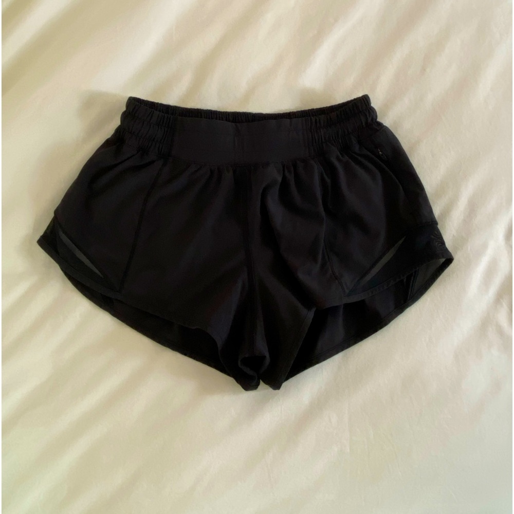 Lululemon Run hotty hot LR short I’m black size 4